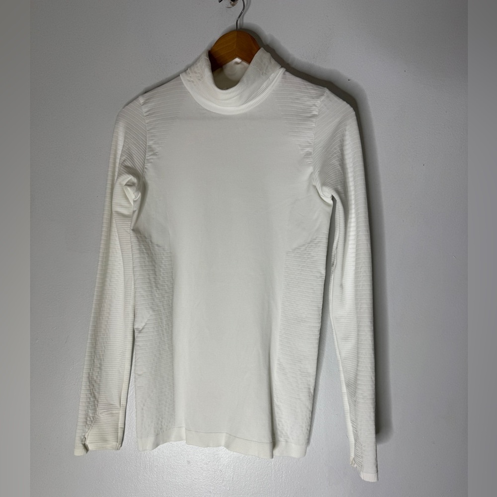 Athleta White Swiftly Turtleneck Long Sleev Top Size M